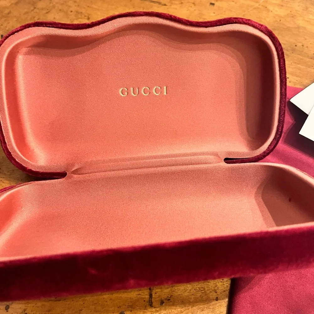 Gucci Sunglasses - Picture 9 of 14